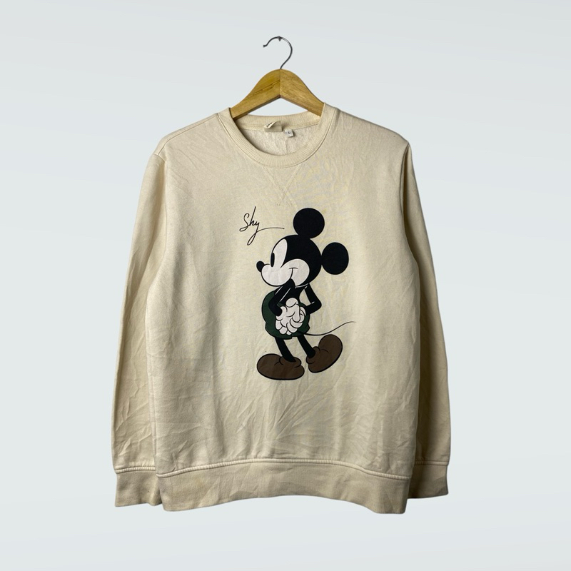 crewneck disney second