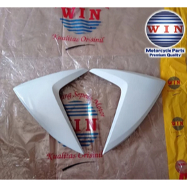 Cover Legshield Sayap Depan Honda Vario 110 FI 2012 - 2014 ( LEGSHIELD LUAR VARIO 110 FI PUTIH ) WIN