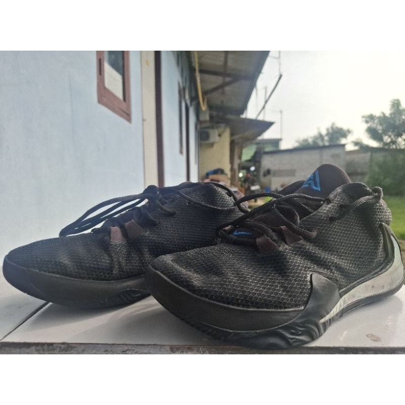 SEPATU OLAHRAGA VOLLY BASKET NIKE FREAK 1 SECOND GANTENG BERKUALITAS