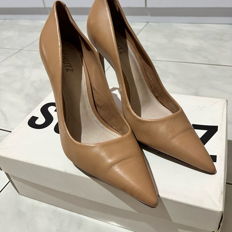 Sepatu heels Schutz