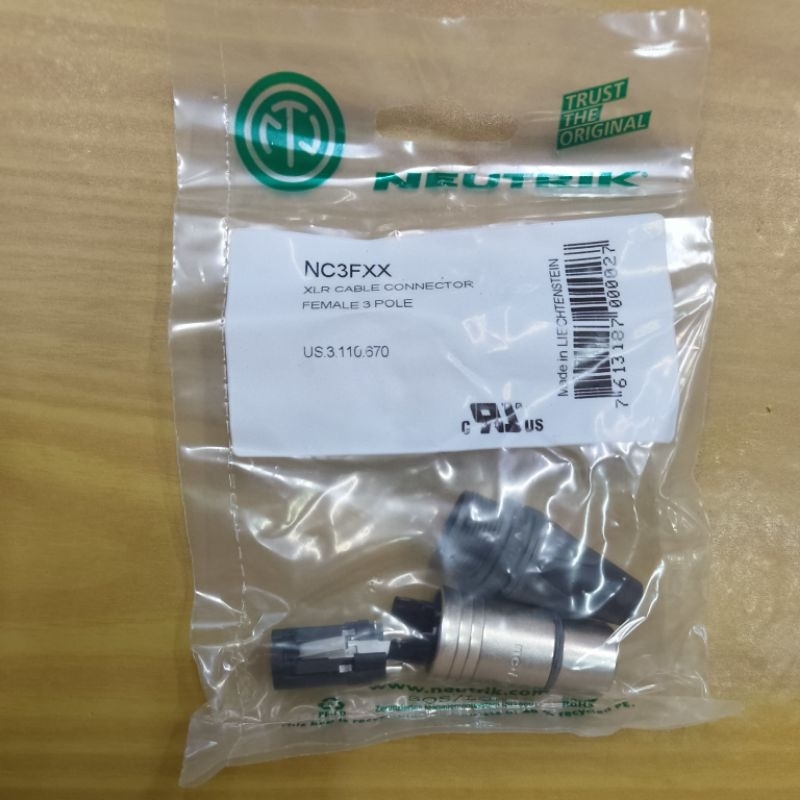 Neutrik xlr female / Neutrik canon Female