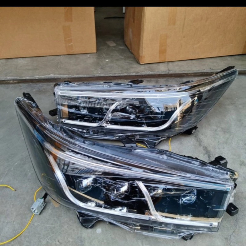 Headlamp Innova Reborn