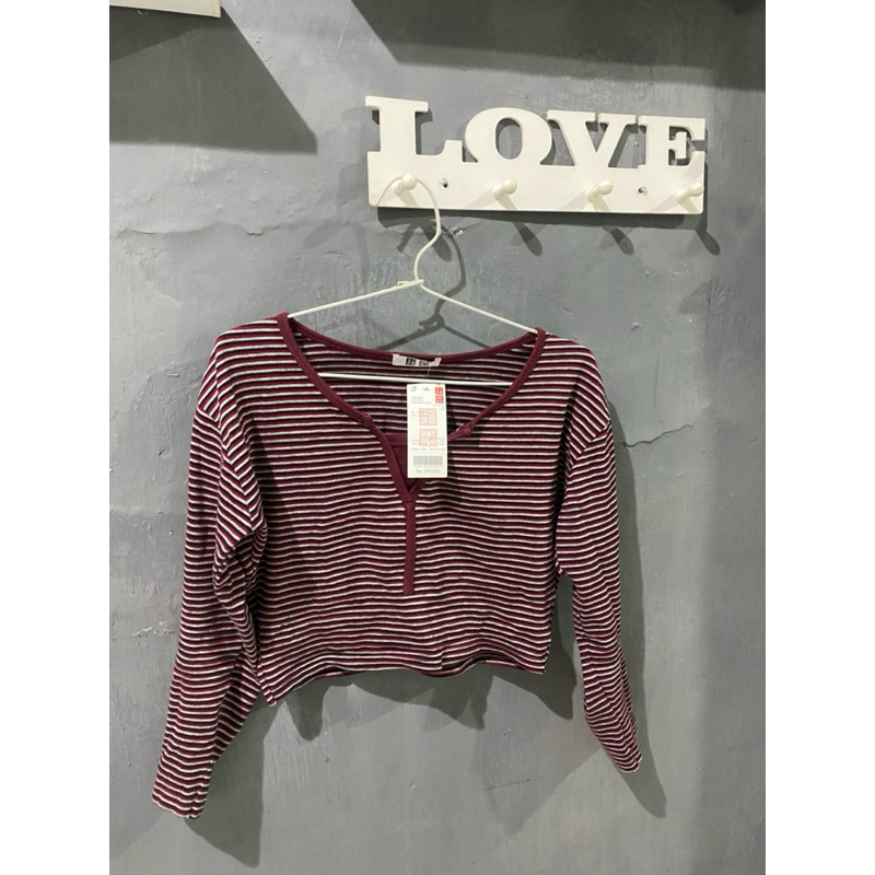 New with tag Uniqlo Croptop