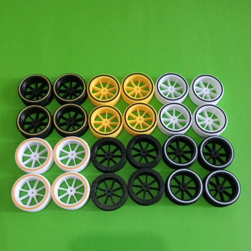 Ban racing untuk miniatur bus modifikasi