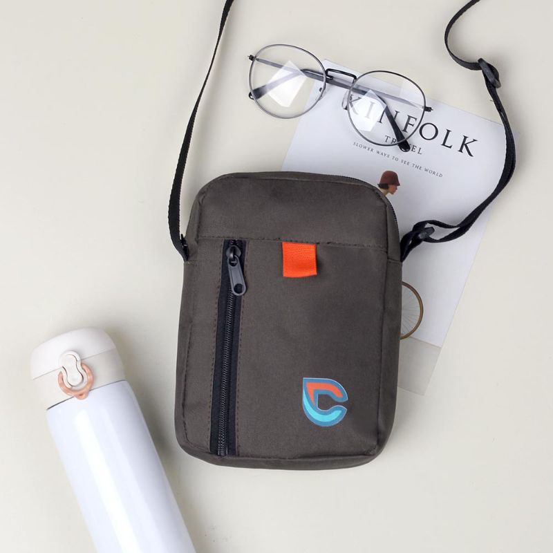 Tas slempang sling bag pria tempat handphone, powerbank, dompet, kunci , kartu dan barang-barang kec