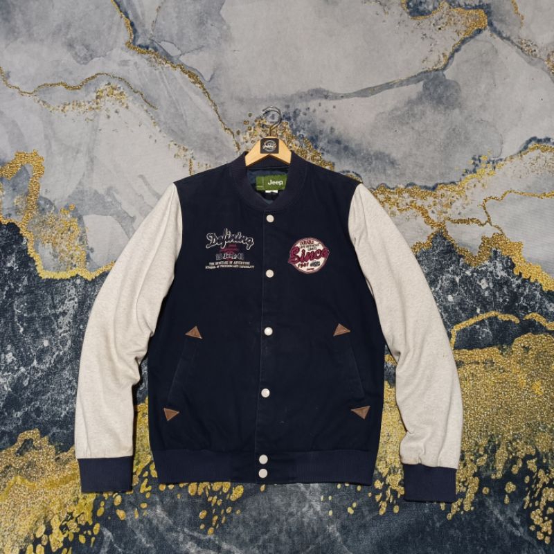 Jaket Varsity Jeep