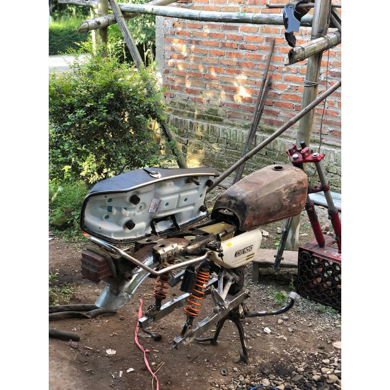 Body set rangka gl100 original