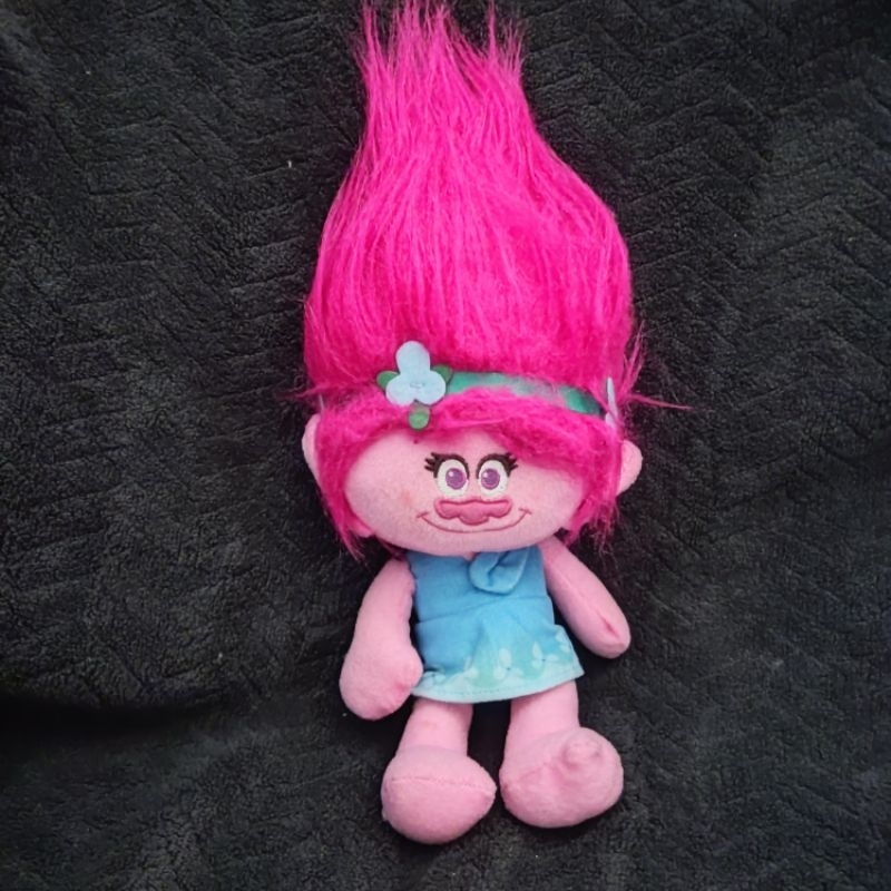boneka poppy trolls