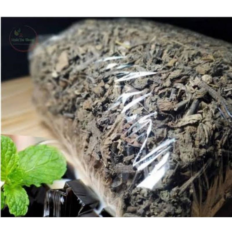 

DAUN CINCAU HITAM KERING/JANGGELAN
