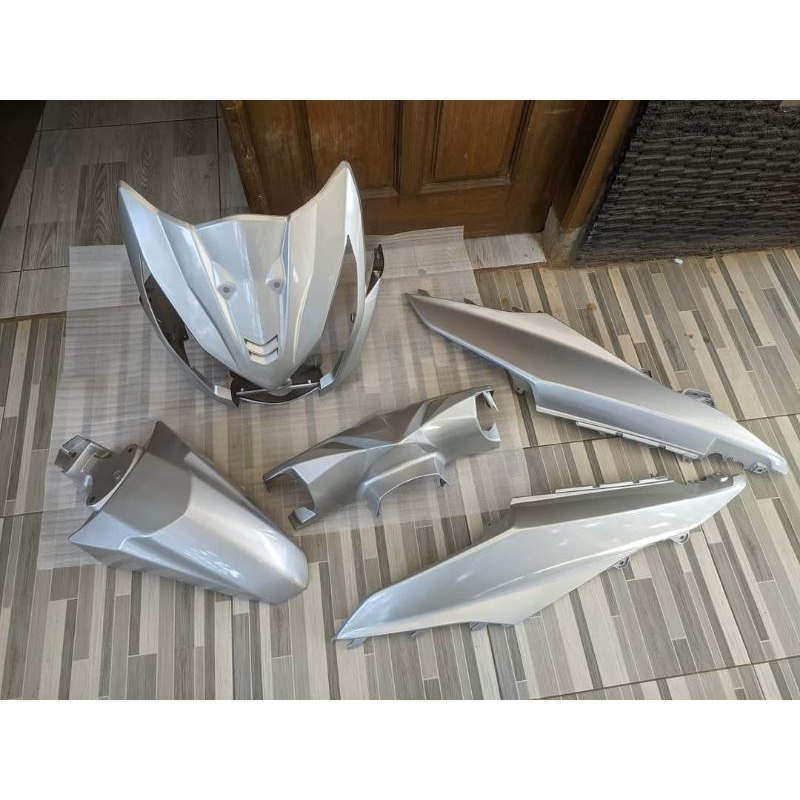 full body halus motor beat fi / beat esp 2014 silver