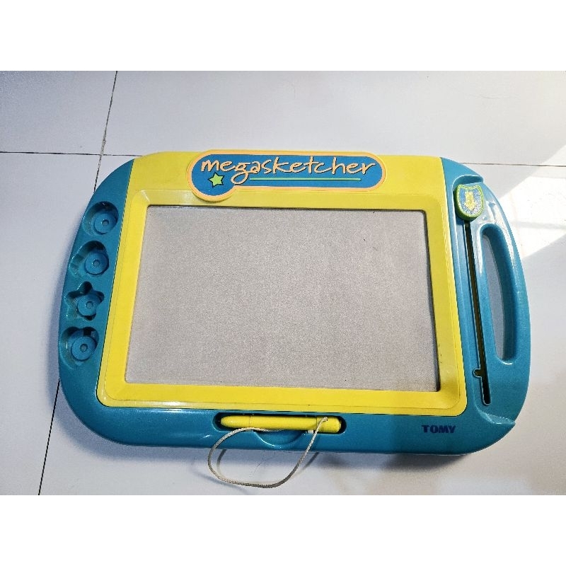 

TOMY MEGASKETCHER Papan Tulis Magnetik Anak Mega Sketcher Preloved