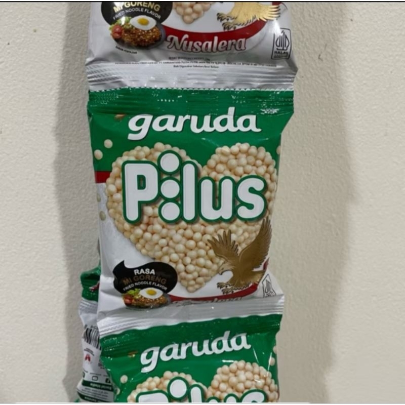 

Garuda Snack pilus rasa mi goreng 14gr 1 renteng
