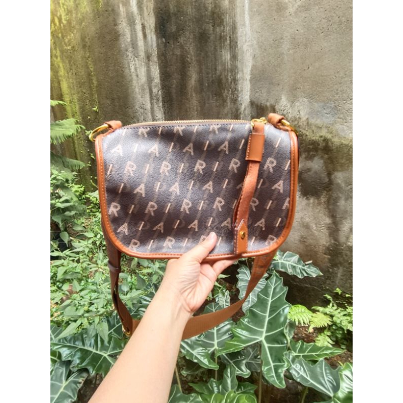 Tas Selempang Wanita PRHA original by Madelyn Bags, MULUS, preloved