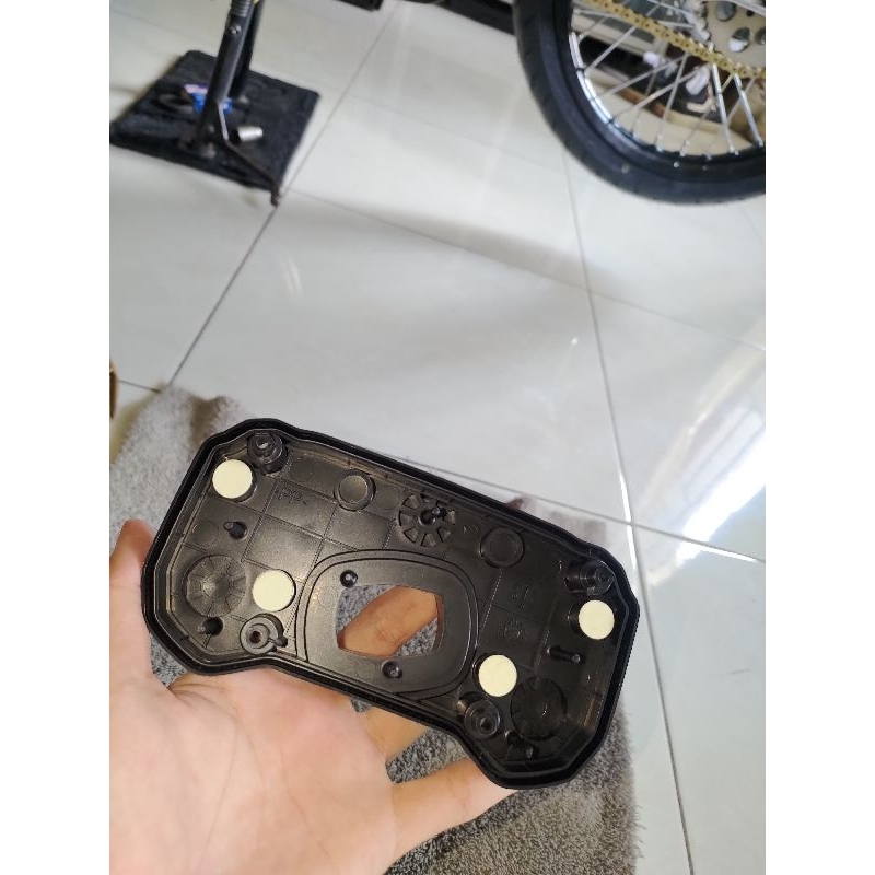 cover bawah speedometer fu fi GSX