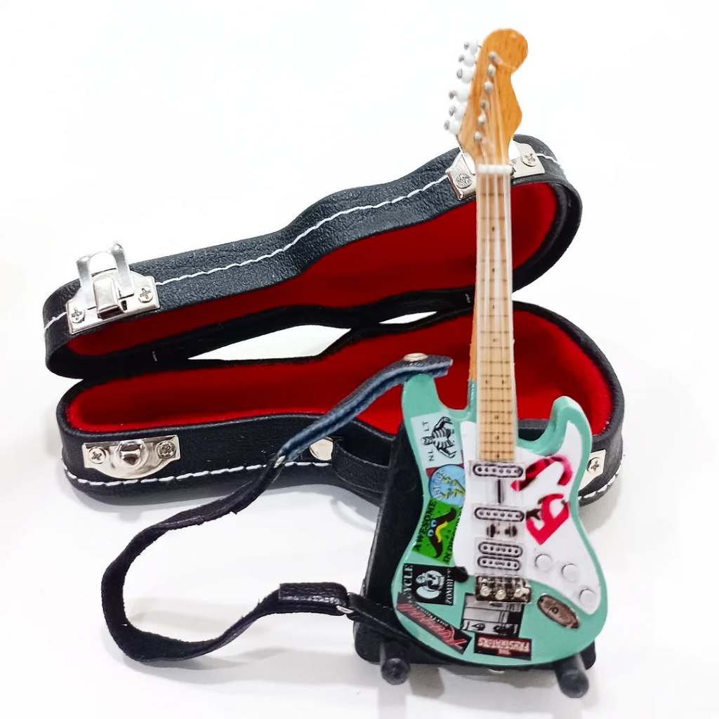 Miniatur Gitar Fender Stratocaster Billy Joe Amstrong Green Day Skala 1/12 Exclusive