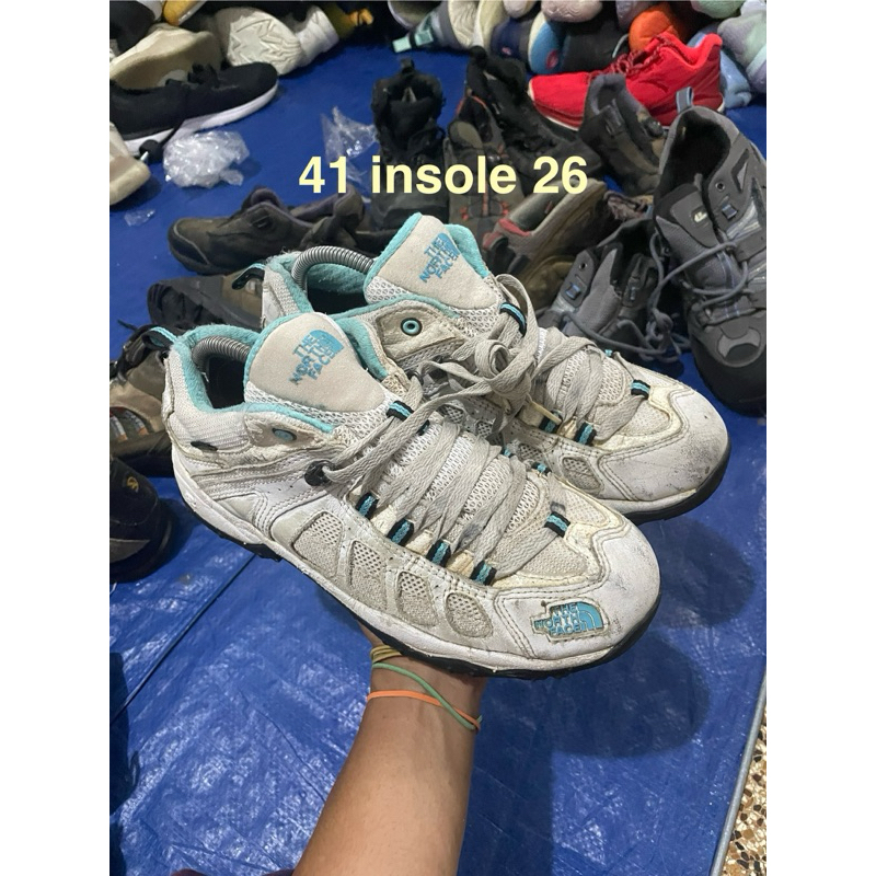 sepatu gunung tnf s41