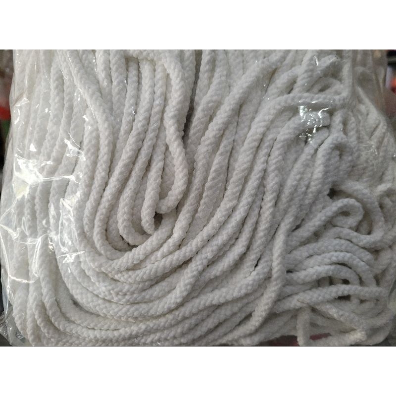 

Tali Kepang Kosong . 6mm . Sumbu kosong pp 500 gr. Putih .