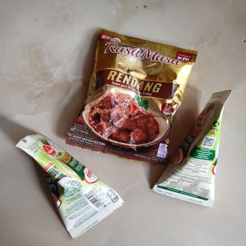 

Paket bumbu rendang untuk 500 gram daging lengkap santan