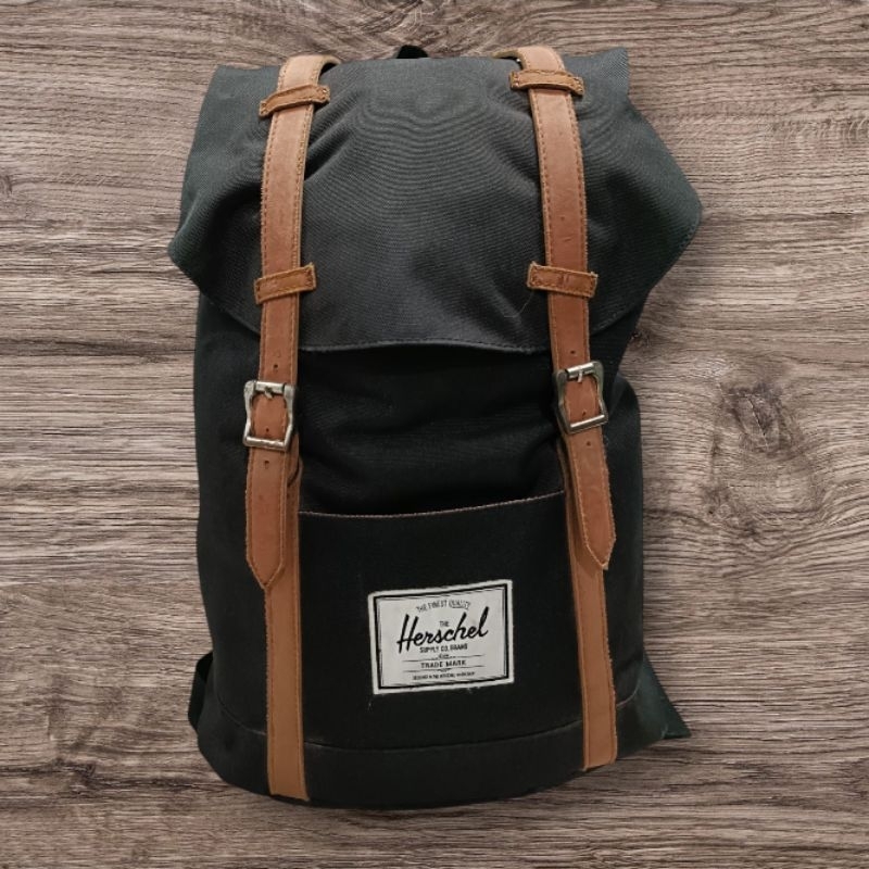 Tas Herschel Retreat Second