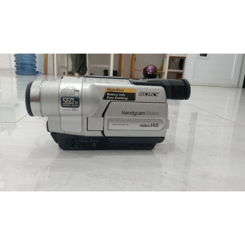 Handycam digital Sony Hi8 CCD-TRV218E