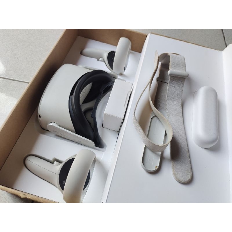 Oculus Quest 2 128GB | Meta Quest 2 VR Headset