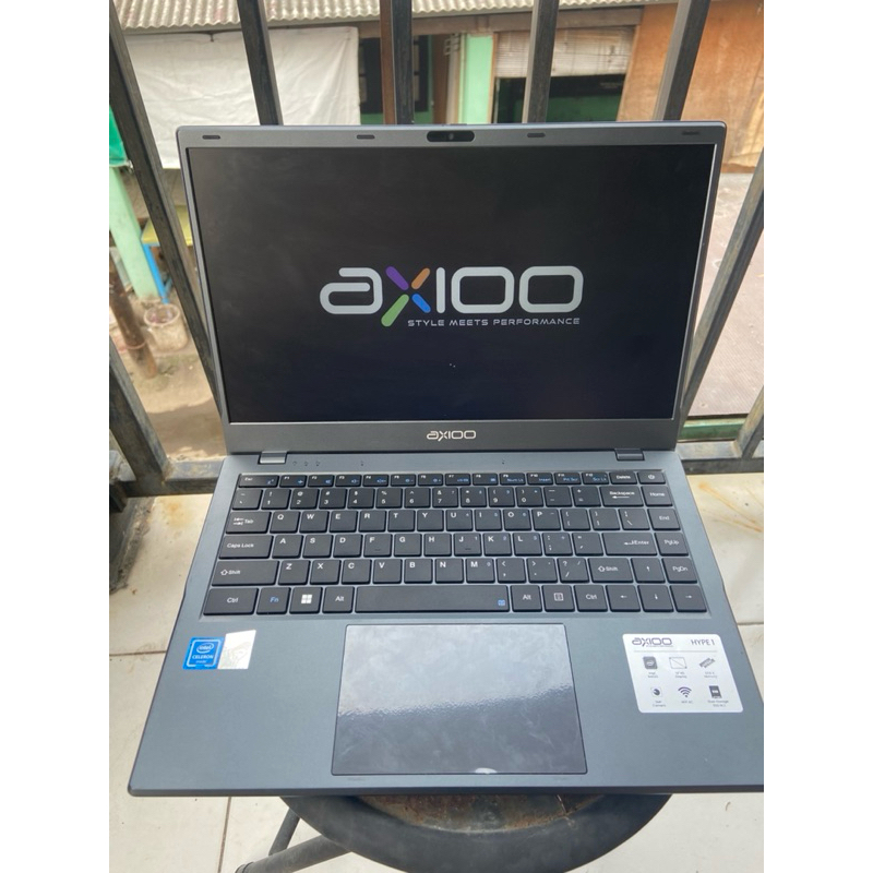 LAPTOP AXIO HYPE 1