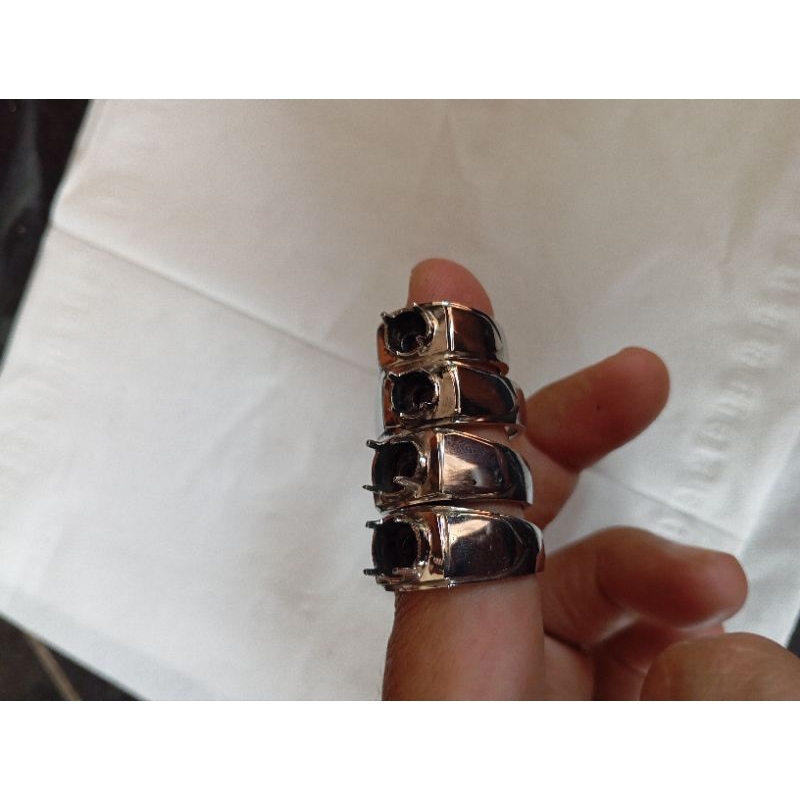 emban ring monel gigik