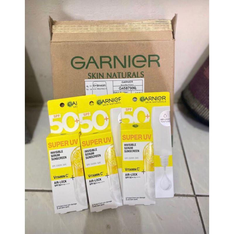 Garnier Light Complete Super UV Spot Proof Sunscreen Spf 50 Matte Finish | Invisible Serum Sunscreen