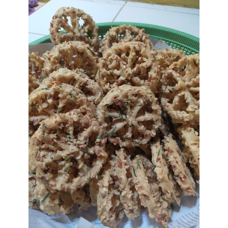 

Kembang Rempeyek Kacang