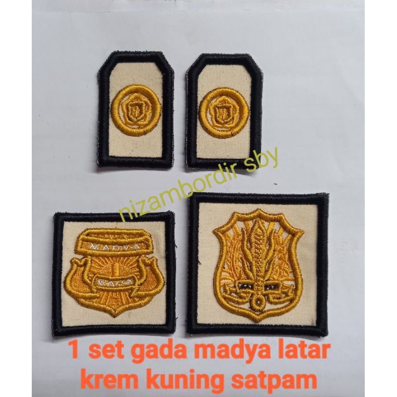 ATRIBUT SATPAM PDL BORDIR TIMBUL [1SET GADA MADYA] Latar krem satpam,pin kerah,gada madya,kewenangan
