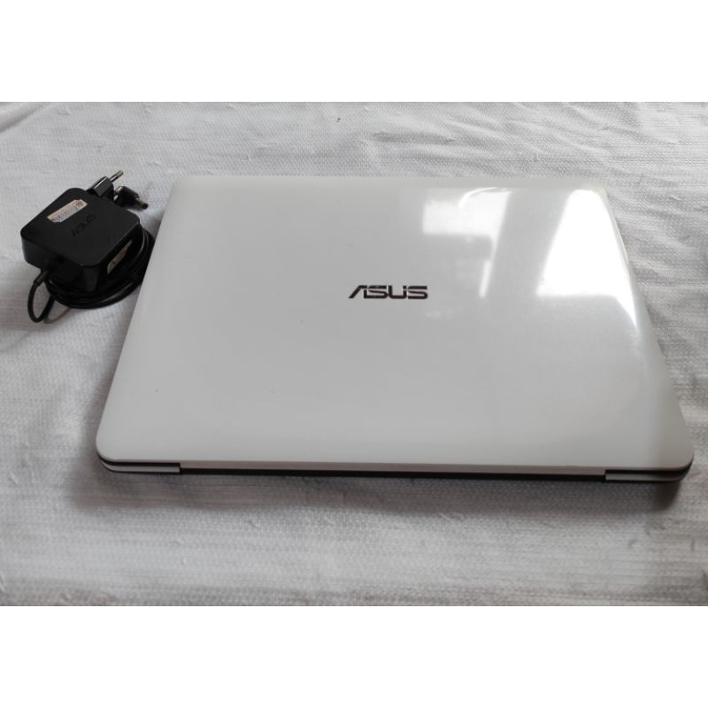 Laptop ASUS A455L SSD256 RAM12