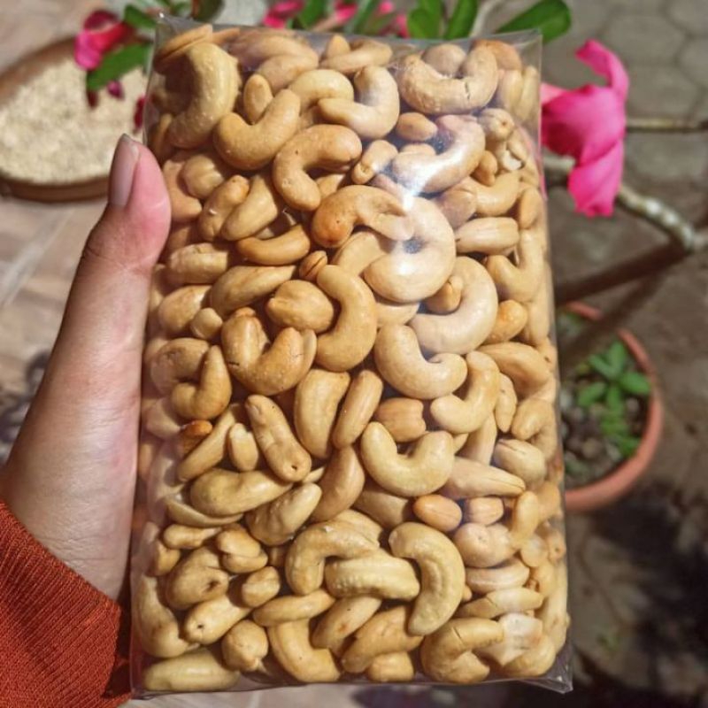

PROMO SPESIAL !! 1kg KACANG METE OVEN/MENTAH KHAS WONOGIRI