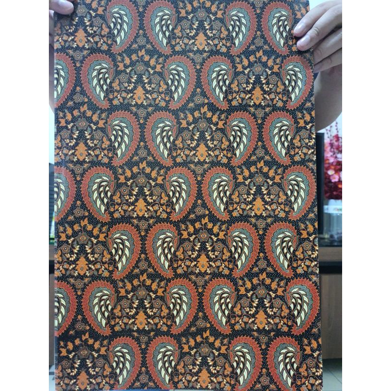 

Kertas kado Pembungkus Batik