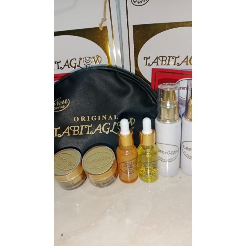 

tas hitam premium dilemgkapi paperbag