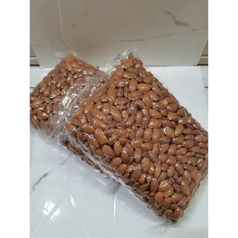 

KACANG ALMOND//MEDE//MIX