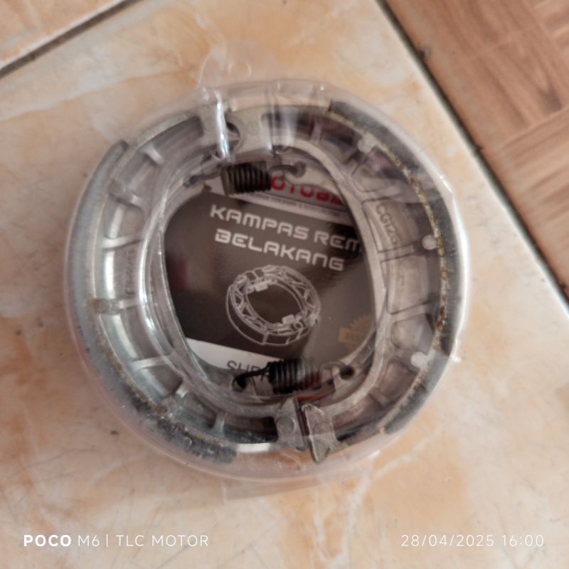 kampas rem  belakang + per supra