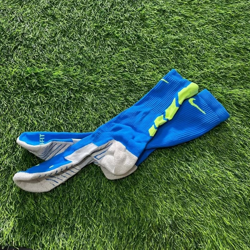 kaos kaki bola second