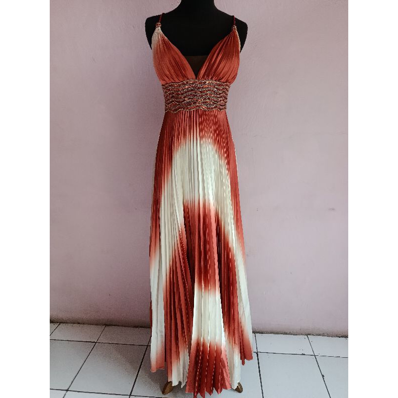 Gaun Pesta Model Prisket Gradasi