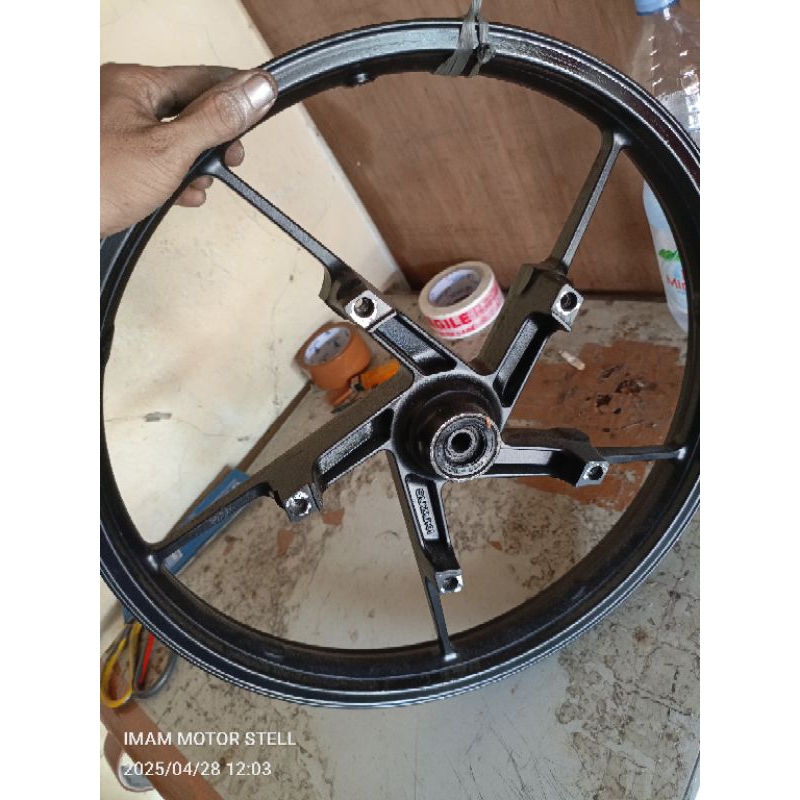 velg depan fu ori enkei pasasan