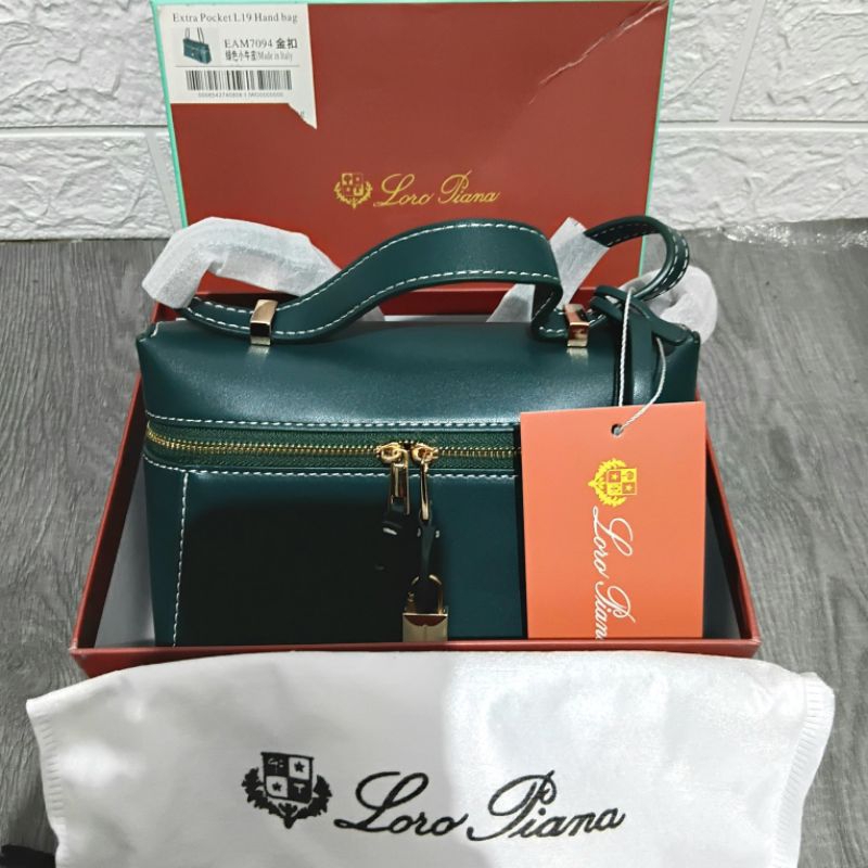 SLING/SHOULDER BAG LORO PIANA