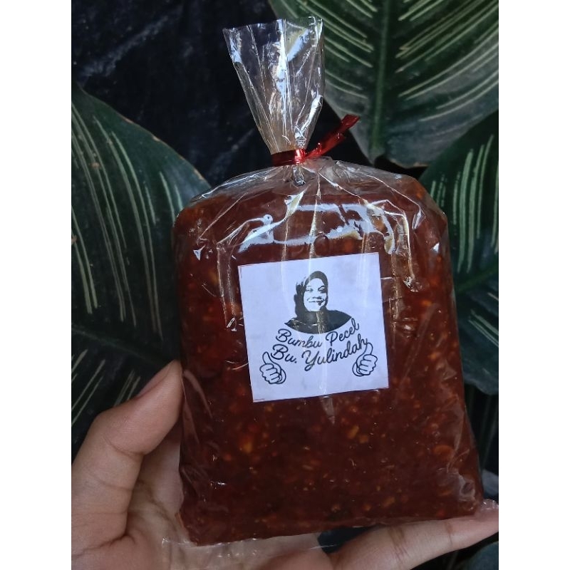 

Bumbu Pecel Bu. Yulindah PREMIUM - 250 gram