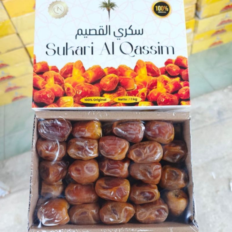 

KURMA AL- QASIM 1Kg, Cemilan dan Oleh-oleh Khas Arab