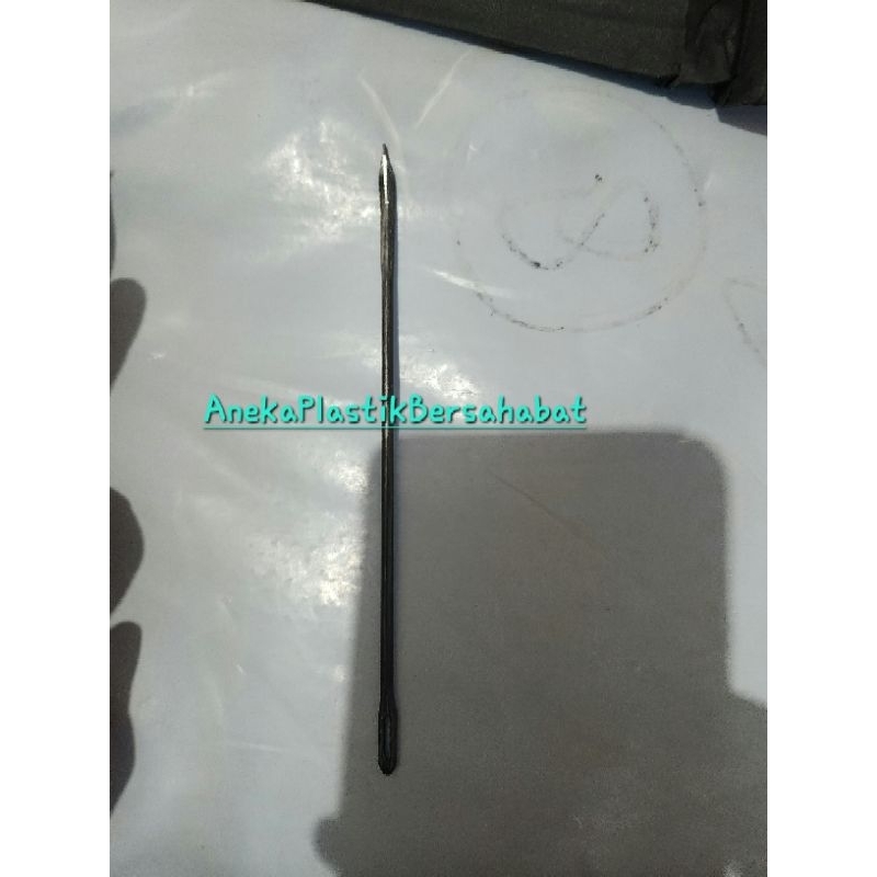 jarum besi jahit goni