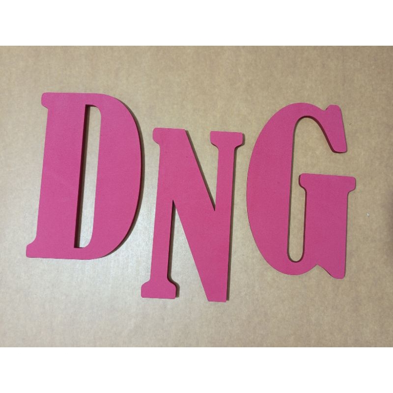 Huruf spon eva timbul ukuran 25cm dekorasi dinding dekorasi merek toko dll