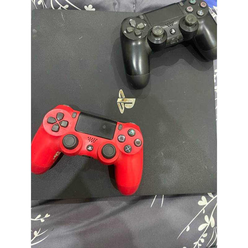 PS 4 Pro 1 TB Second Original Fullset Seri CUH 7218B
