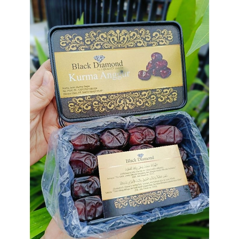 

kurma anggur bam barari madina black diamond