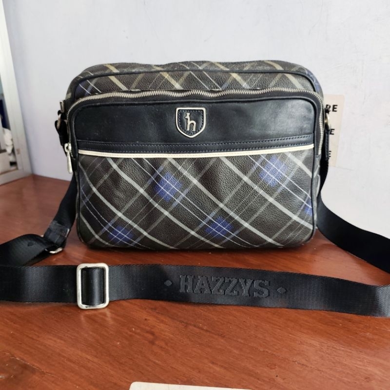 Hazzys Sling Bag / tas selempang Kulit Hazzys
