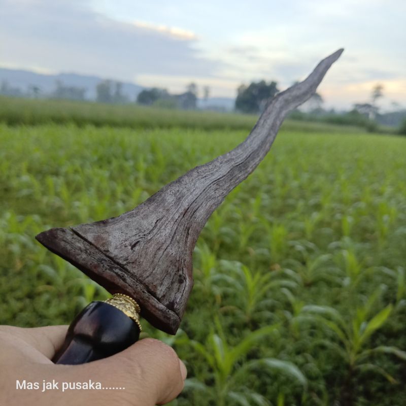 keris Pulanggeni Luk 5