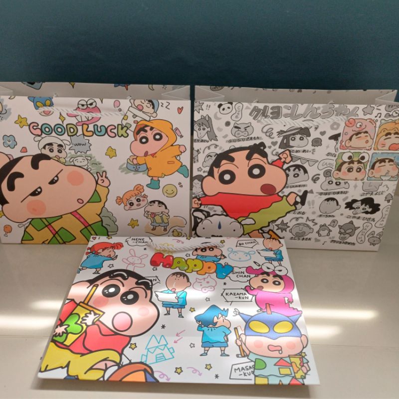 

Paperbag tas kado SHINCHAN 4223A3