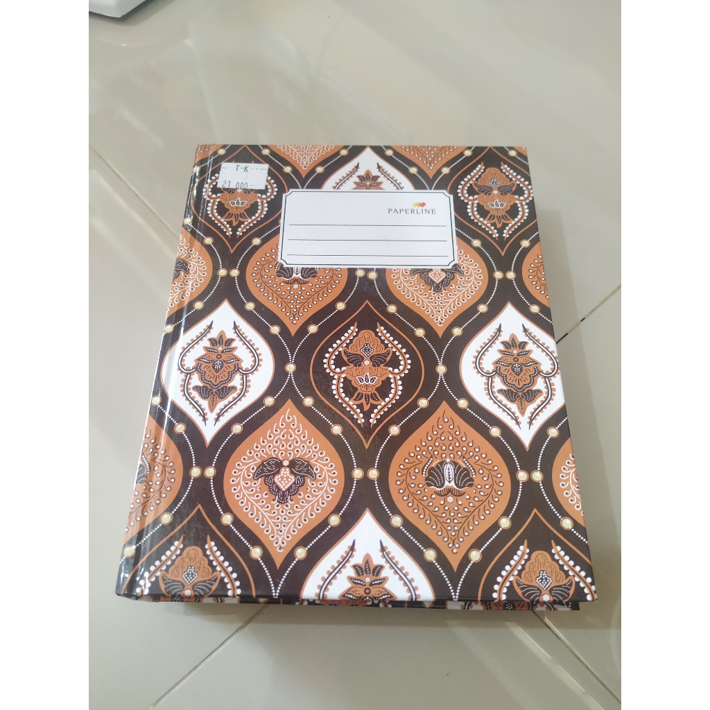 

Buku Tulis Hardcover Quarto 200 Lembar Paperline